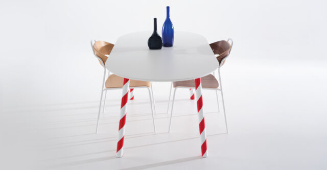 Palina Table Red